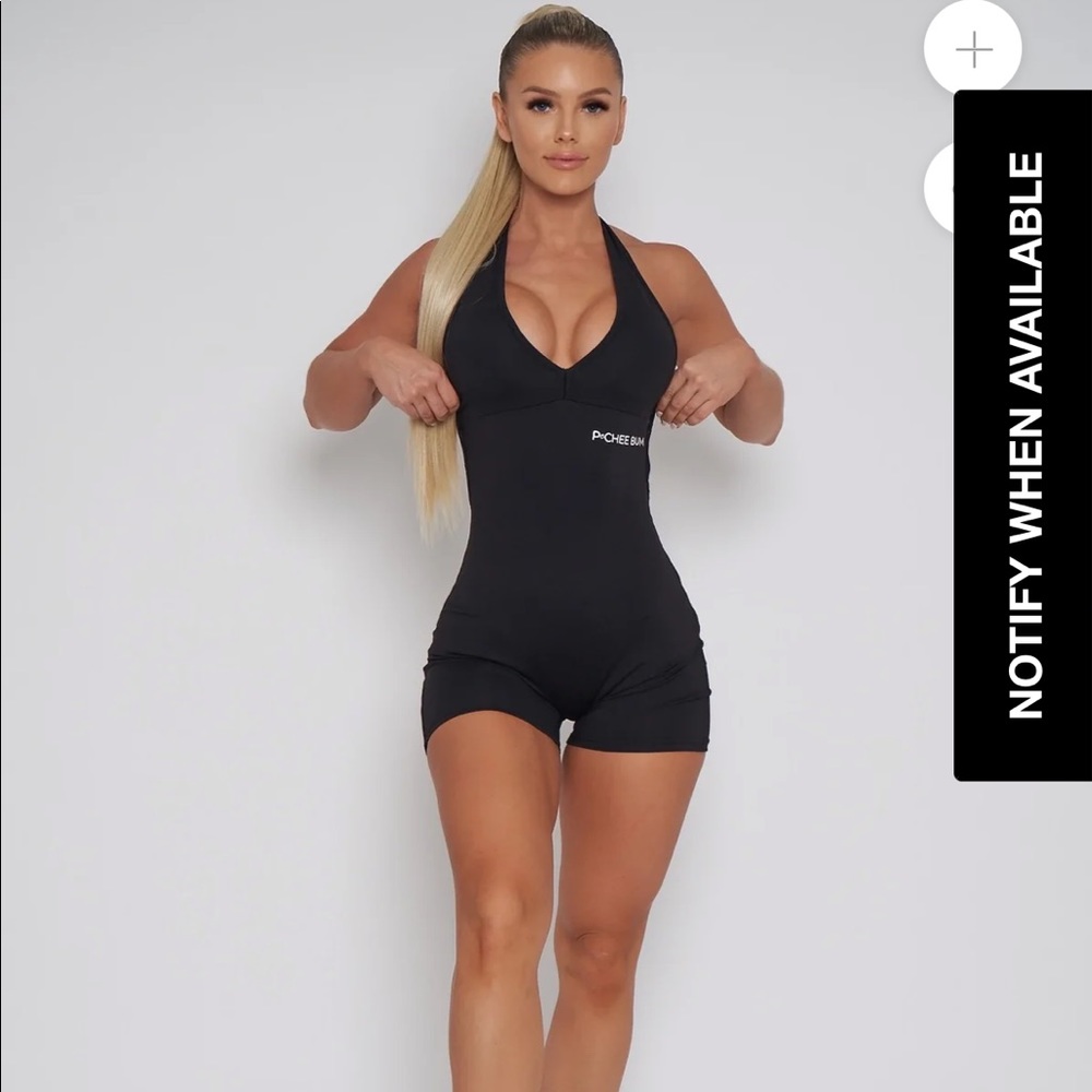 PcheeBum Black Scrunch Butt Romper size M